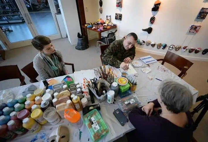 using art therapy mental health US marine corps e1566832802641